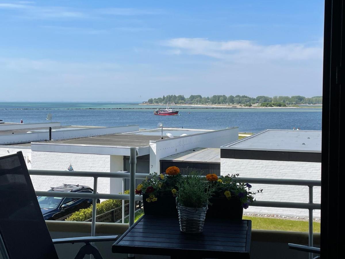 Fehmarn Burgtiefe Suedstrand Meerblick Apartment Meerzeit Exterior foto
